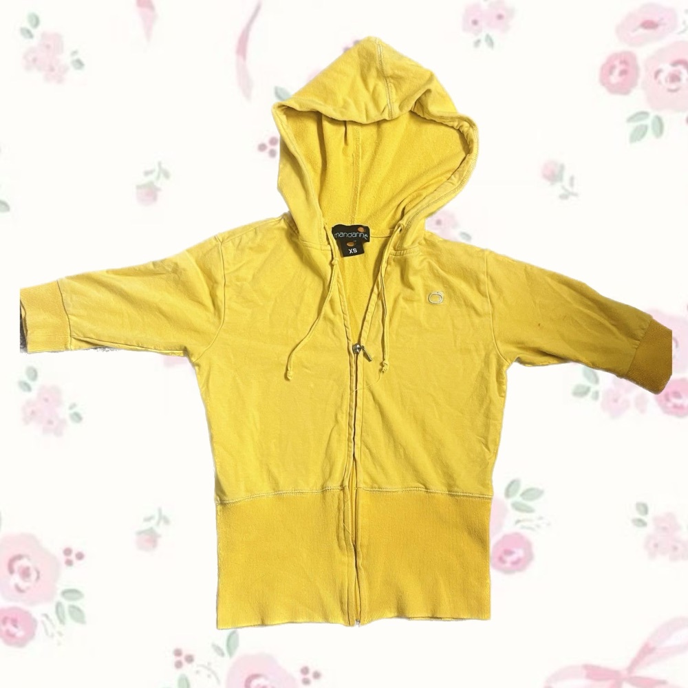 Y2k short sleeve yellow hoodie